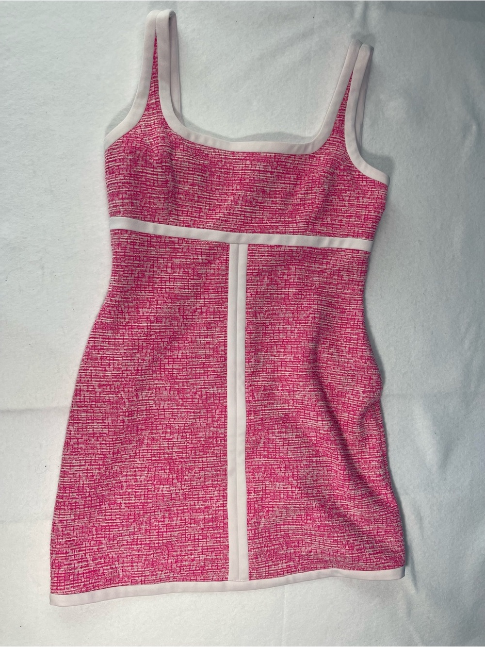 La Nouvelle Renaissance Pink Tweed Mini Dress Size 10 Sleeveless Sheath Preppy - Picture 2 of 8